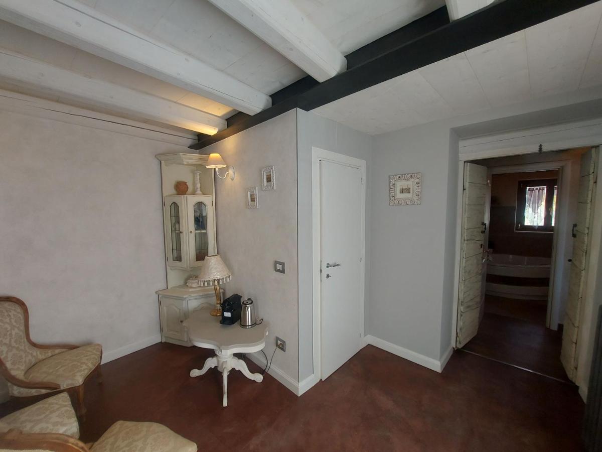 B&B Corte Colli Antichi Sona Eksteriør billede