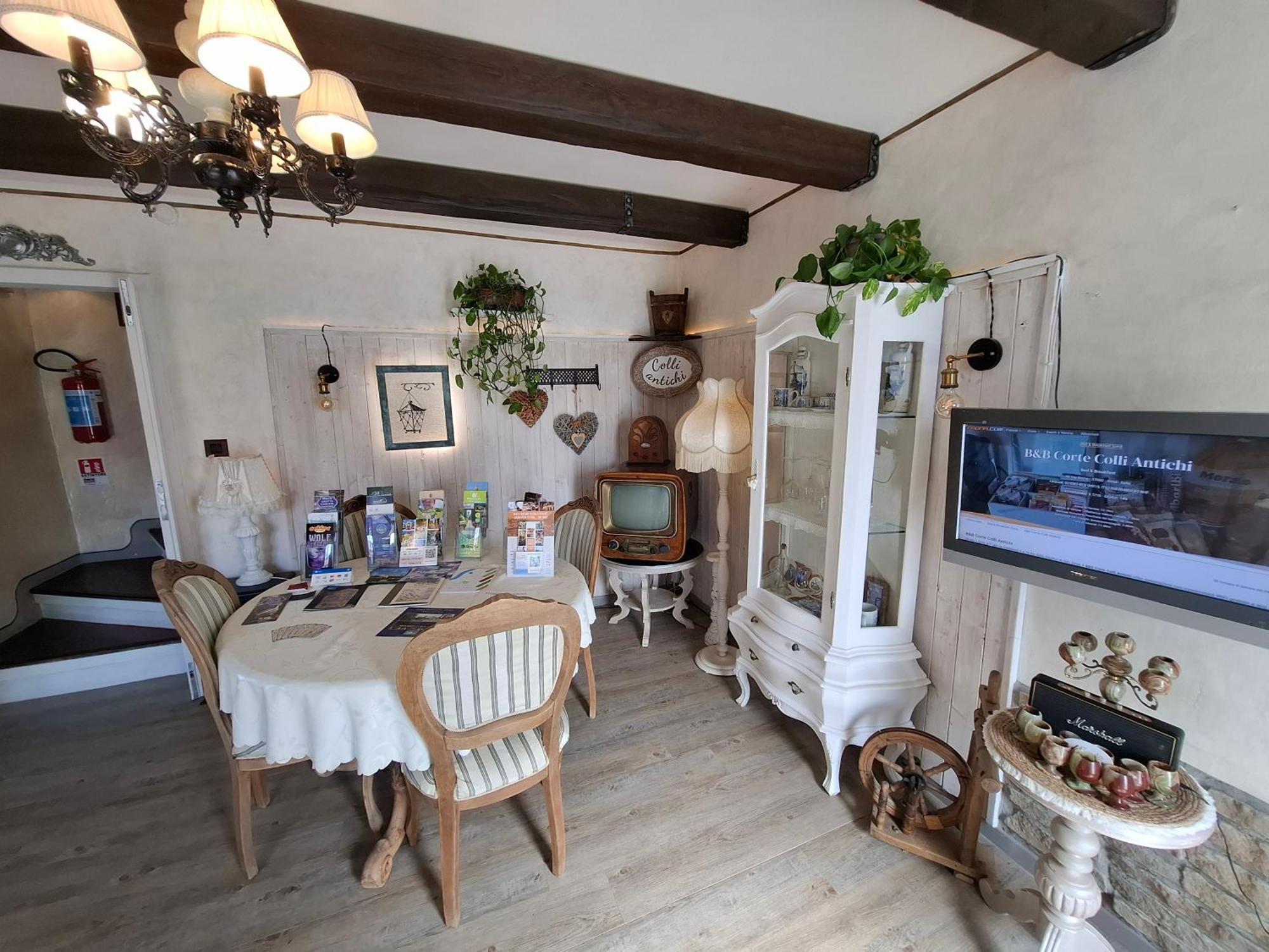 B&B Corte Colli Antichi Sona Eksteriør billede